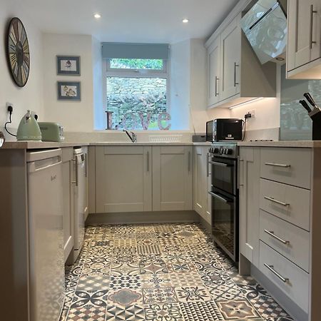 Holly Cottage Bowness-on-Windermere Eksteriør billede